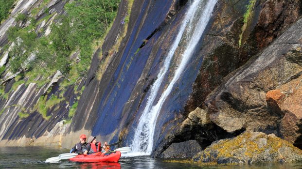 Cascade avec kayak